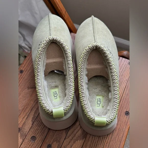 UGG Olive Suede Platform Tazz II Women's Slipper Muted Brass Size 10 New in box - Picture 7 of 11